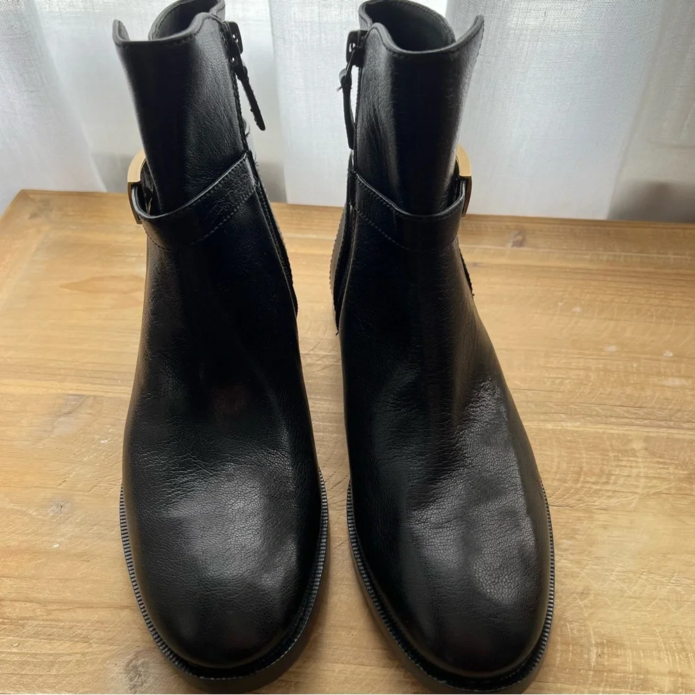 Tory Burch Perrine Leather Ankle Boot in Black Size 6.5 New